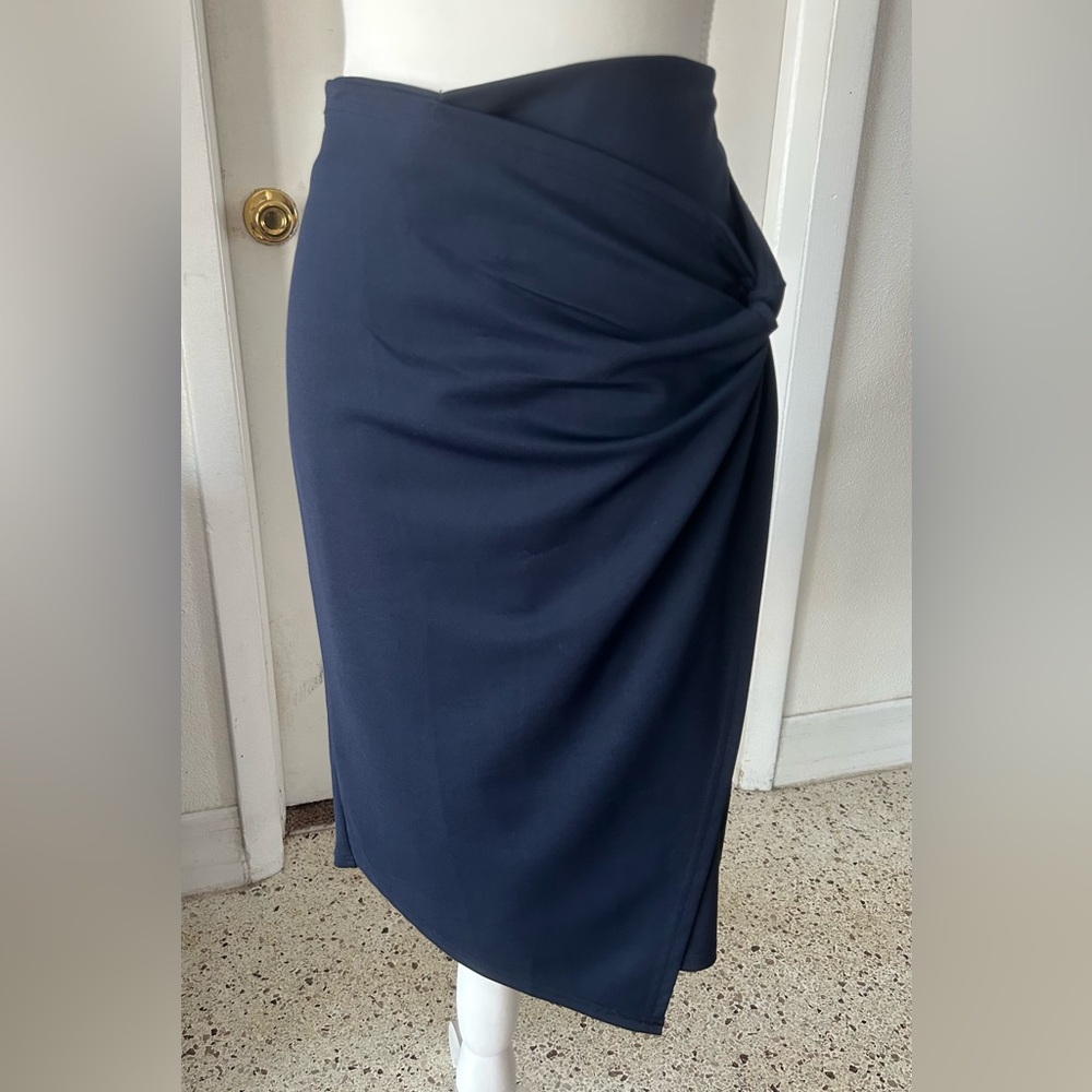 Chic Navy Women's Pencil Skirt